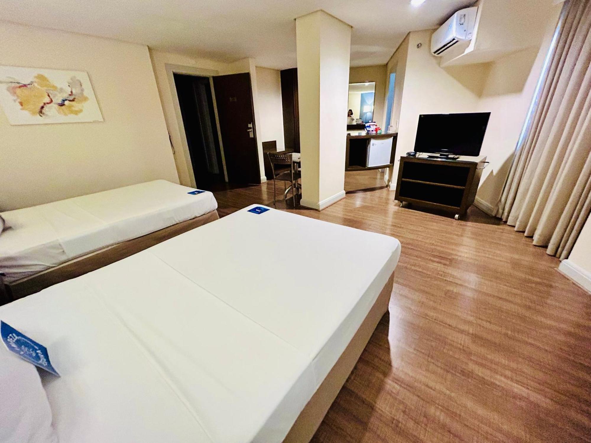Blue Tree Towers 4*